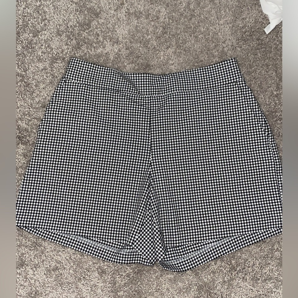 NWT plaid shorts